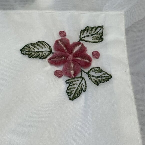 Vintage Embroidered Floral Placemats Sheer White w/ Pink Tufted Roses Set of 4 - Picture 4 of 11